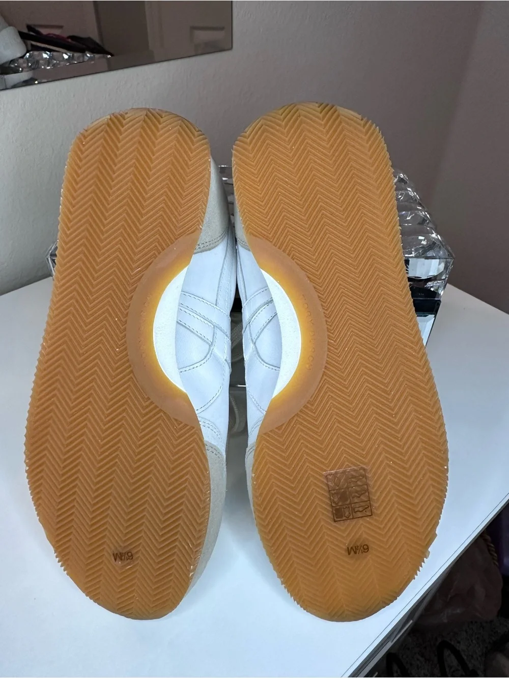 NWOT Tory Burch Hank Snow White and Beige Low Top Shoes - size 6.5